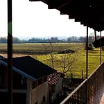 La Mansarda Di Mariuccia 卡斯特尔图-苏帕提茨诺